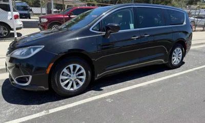 2018 Chrysler Pacifica Touring Plus