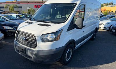2018 Ford Transit 150 SWB Medium