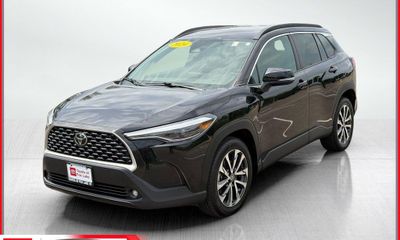 2024 Toyota Corolla Cross XLE