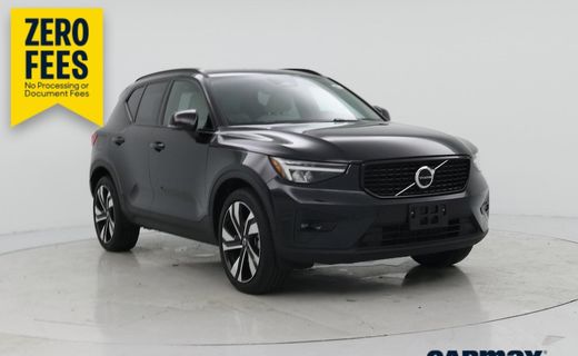 2023 Volvo XC40 Plus Dark