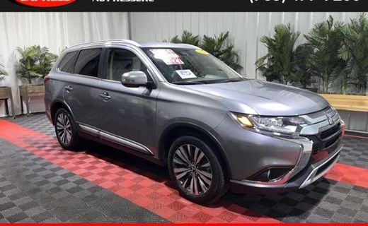2020 Mitsubishi Outlander SE
