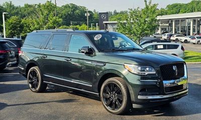 2023 Lincoln Navigator L BL