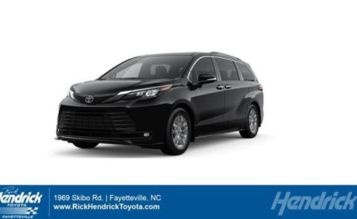 2026 Toyota Sienna XLE