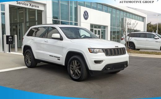 2017 Jeep Grand Cherokee Laredo