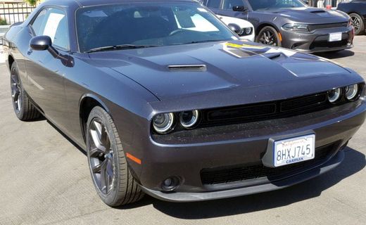 2019 Dodge Challenger SXT