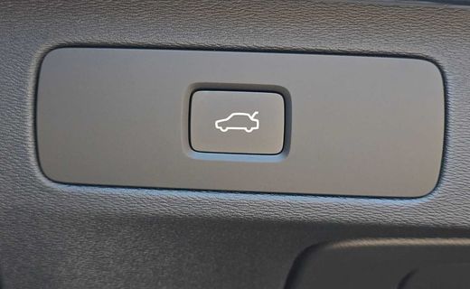 2026 Volvo XC90 Plus Bright