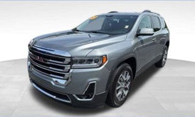 2022 GMC Acadia SLT