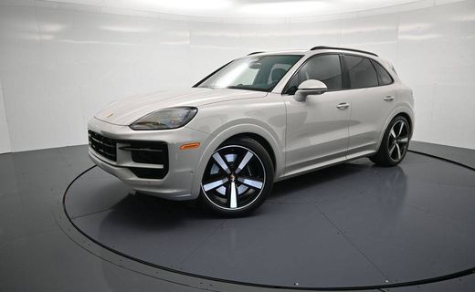 2026 Porsche Cayenne GTS