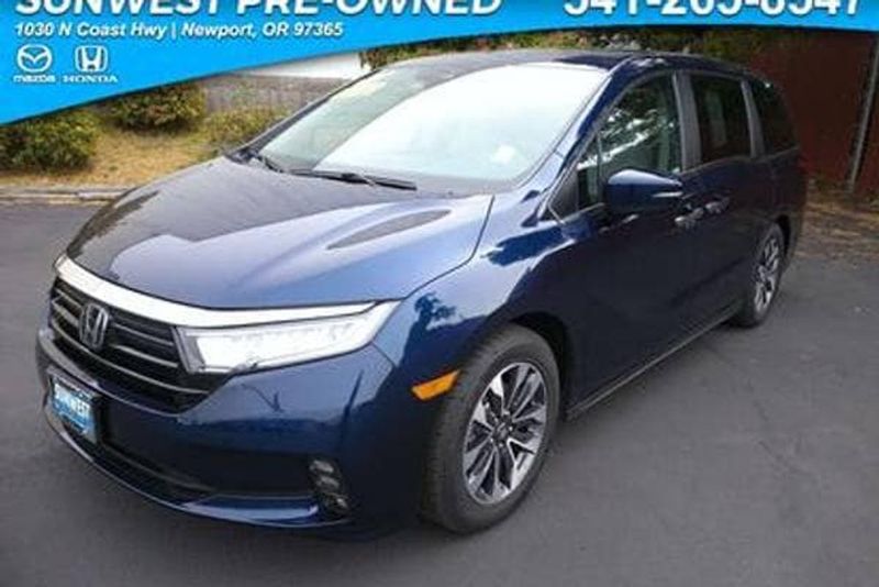 2021 Honda Odyssey — a typically priced live listing