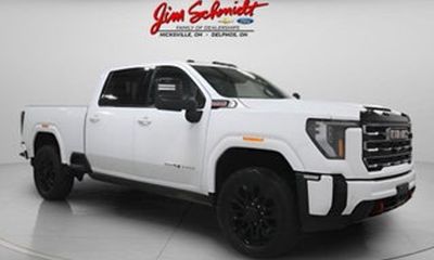 2025 GMC Sierra HD Denali