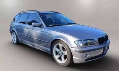 2004 BMW 325I