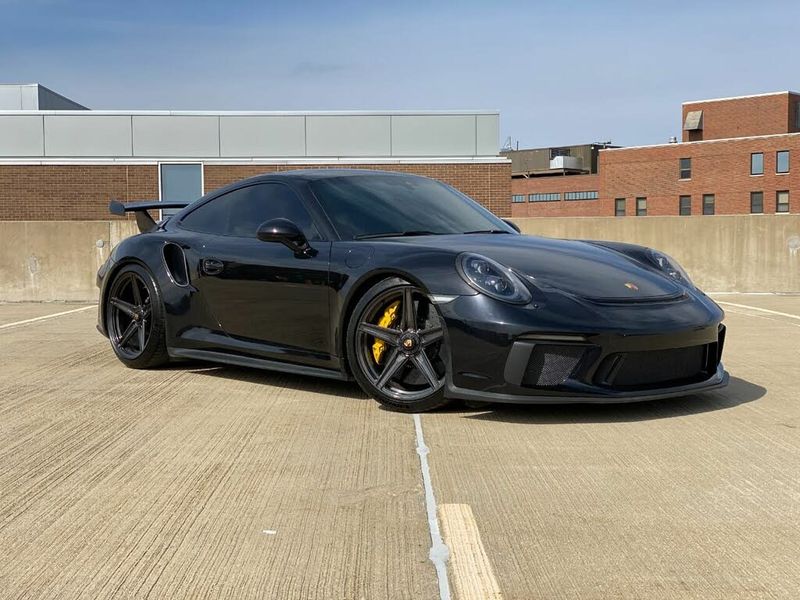 2014 Porsche 911 — a typically priced live listing