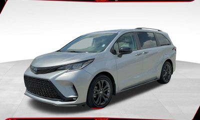 2025 Toyota Sienna XSE