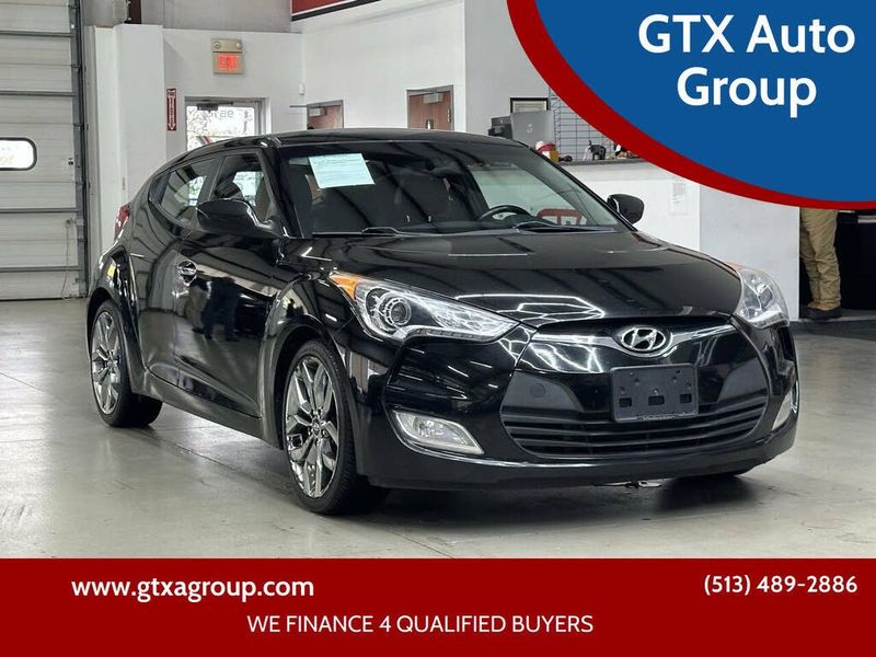 2015 Hyundai Veloster — a typically priced live listing