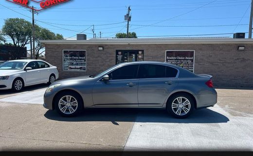 2010 Infiniti G37