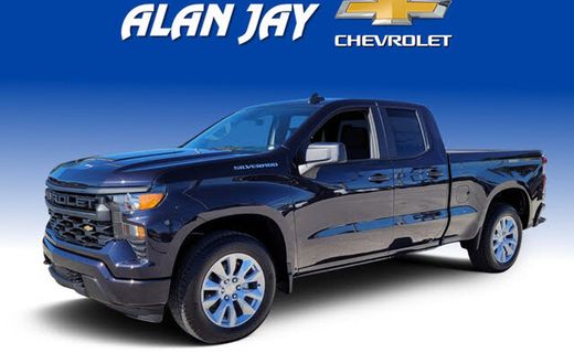 2022 Chevrolet Silverado Custom
