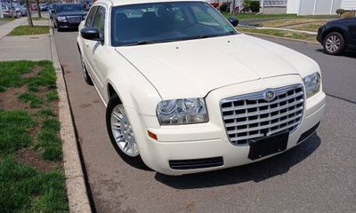 2005 Chrysler 300 Base