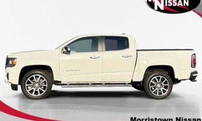2024 GMC Canyon AT4