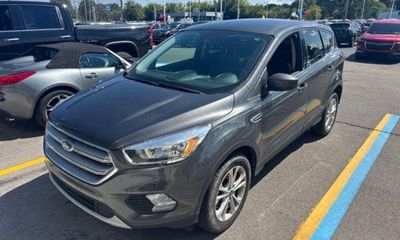 2017 Ford Escape SE