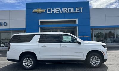 2026 Chevrolet Suburban LT