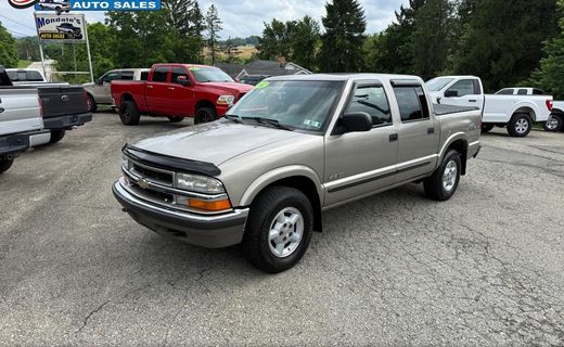 2002 Chevrolet S-10 Pickup XL
