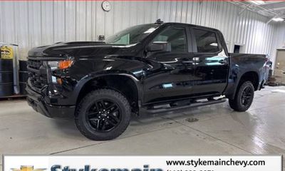2022 Chevrolet Silverado Trail Boss Custom