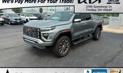 2023 GMC Canyon Denali