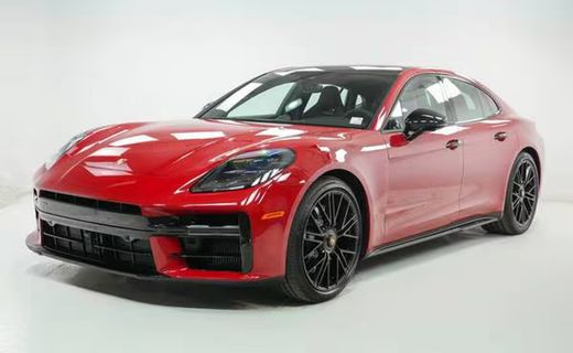 2026 Porsche Panamera GTS