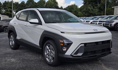 2027 Hyundai Kona SE
