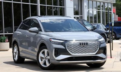 2025 Audi Q4 55 E Tron