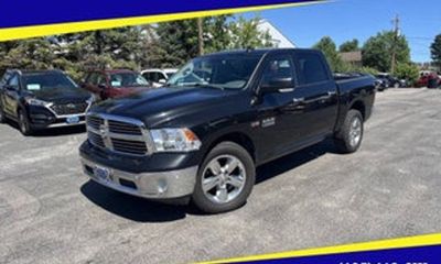 2017 Ram 1500 SLT