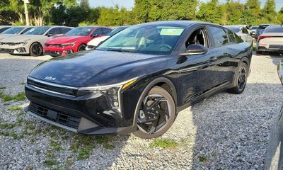 2026 Kia K4 EX