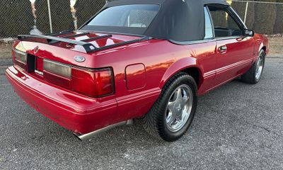 1988 Ford Mustang LX