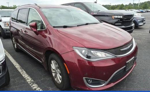 2018 Chrysler Pacifica Touring L Plus