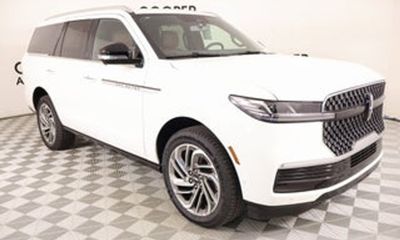 2026 Lincoln Navigator Premier