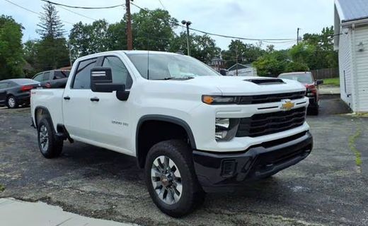 2024 Chevrolet Silverado HD Custom