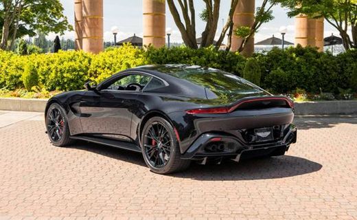 2021 Aston Martin Vantage