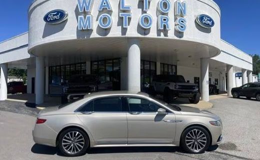 2017 Lincoln Continental Select