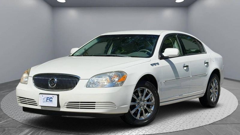 2009 Buick Lucerne — a typically priced live listing