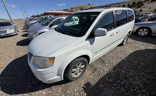2009 Chrysler Town AND Country