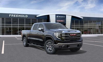2026 GMC Sierra SLT