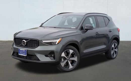 2026 Volvo XC40 Plus Dark