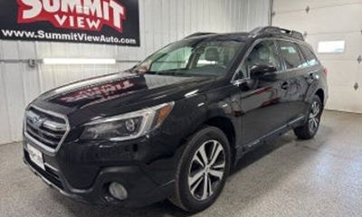 2017 Subaru Outback Limited M R