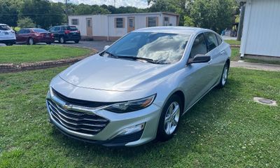 2019 Chevrolet Malibu LS 1LS