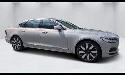 2024 Volvo S90 Ultimate Bright