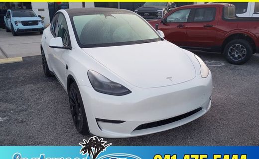 2023 Tesla Model Y Performance