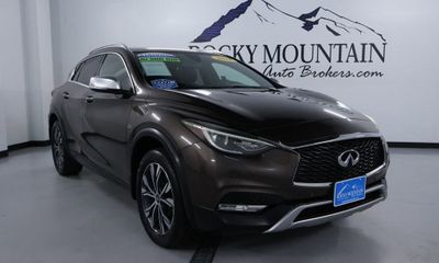 2018 Infiniti QX30 Premium