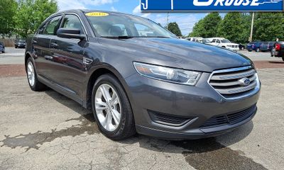 2015 Ford Taurus SE