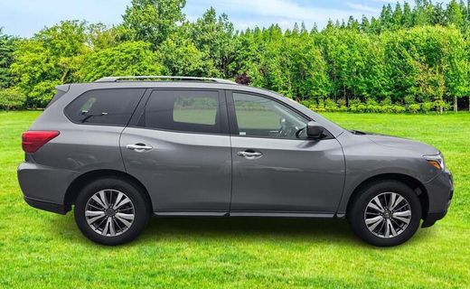 2019 Nissan Pathfinder SV