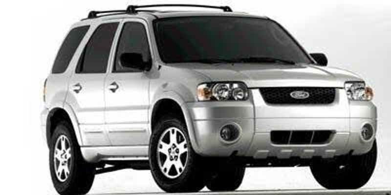 2005 Ford Escape — a typically priced live listing